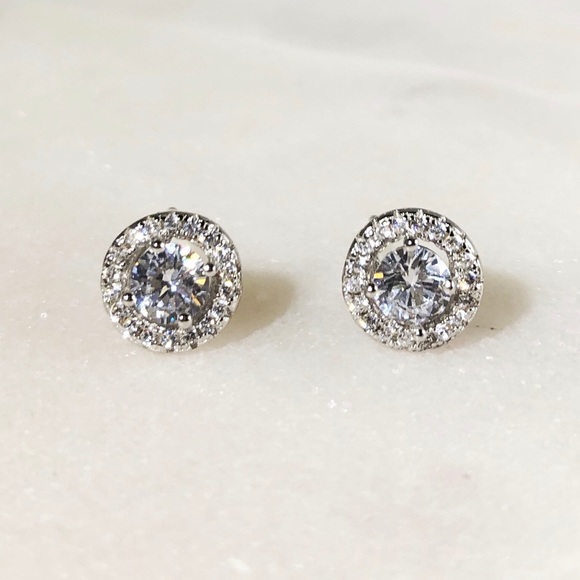 🎖HP🏅 925 Sterling Silver CZ Halo Studs - Picture 2 of 6